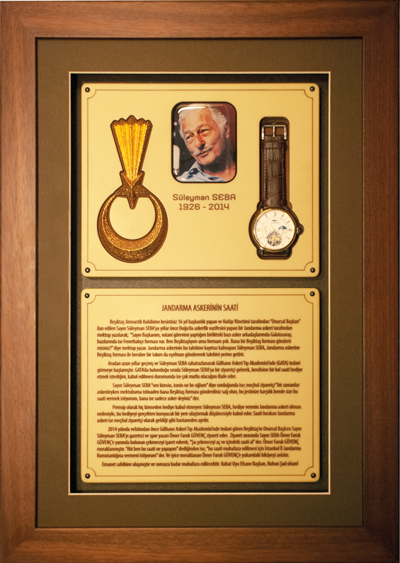 Beşiktaş Jimnastik Kulübü Onursal Başkanı Süleyman Seba'nın Meçhul Jandarma Askeri ile anısı.