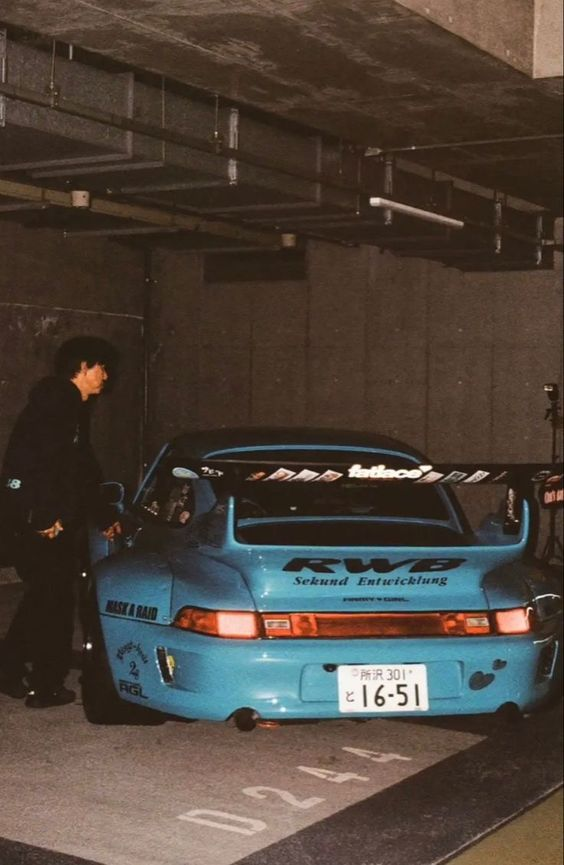 motorforms's tweet photo. Tokyo nights https://t.co/Nx8rhT0QLZ