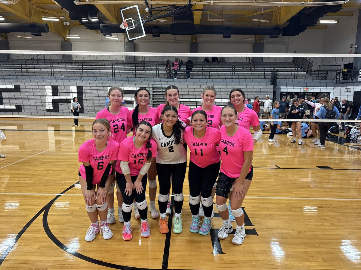 Varsity goes 1-1 in the night, losing to Great Bend in 3 but beating Eisenhower in 2! Congrats ladies!