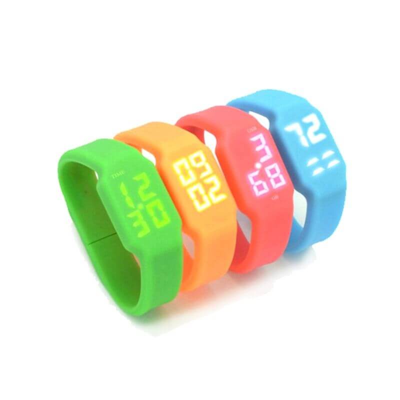 orangamesales's tweet image. Check out this Silicone Wristband watch-style USB Stick Memory with LED Light! 🌟 Never lose your USB flash drive again with this stylish and convenient accessory. Get yours now! #USBmemory #USBstickmemory #USBmemorystickbest #USBmemorystickAmazon #USBmemorysticknovelty
