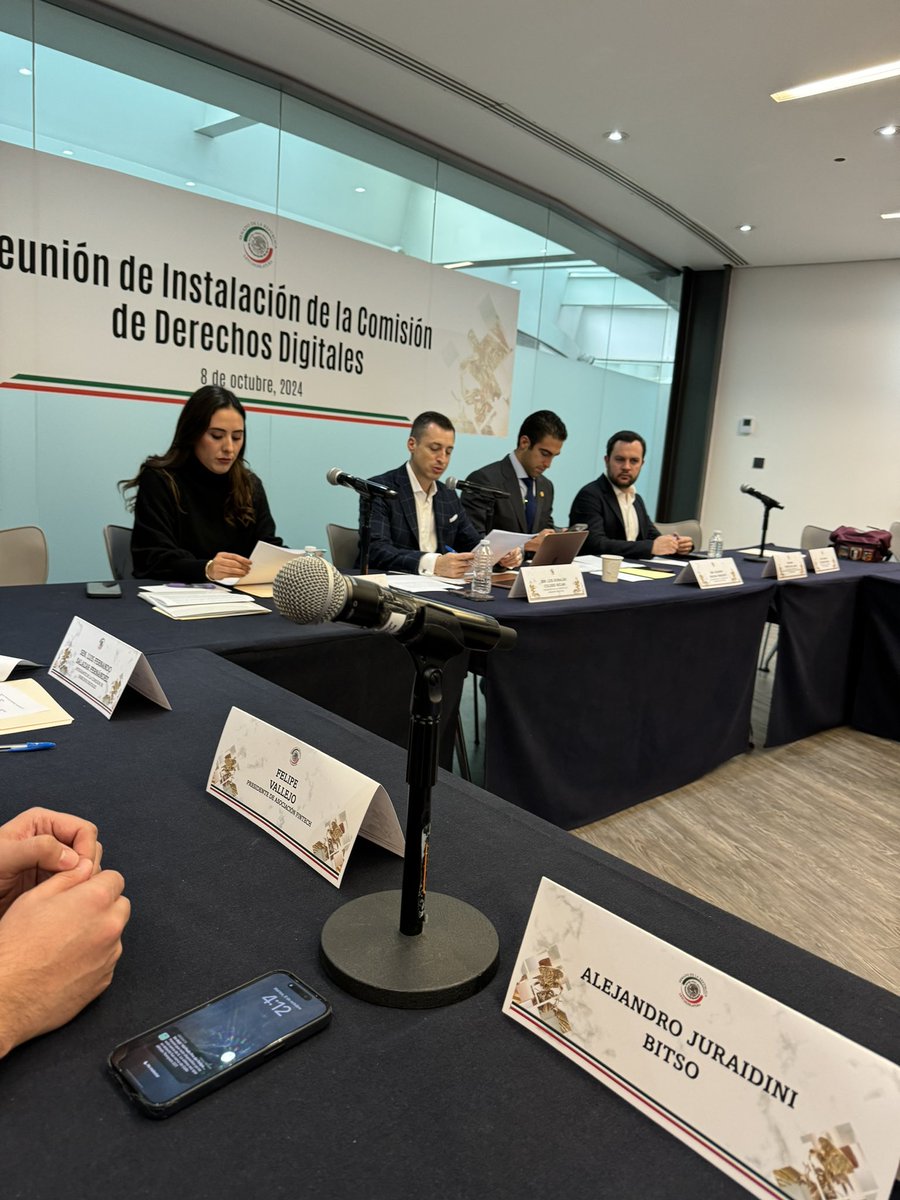 Alejandro Juraidini (@a_juraidini) on Twitter photo Acompañando a <a href="/colosioriojas/">Donaldo Colosio</a> y a <a href="/GinoSeguraV/">Gino Segura</a> en la instalación de la Comisión de Derechos Digitales del <a href="/senadomexicano/">Senado de México</a>.
Se vienen varios temas interesantes en donde la tecnología será clave para lograr la inclusión financiera en México. Acompañando a <a href="/colosioriojas/">Donaldo Colosio</a> y a <a href="/GinoSeguraV/">Gino Segura</a> en la instalación de la Comisión de Derechos Digitales del <a href="/senadomexicano/">Senado de México</a>.
Se vienen varios temas interesantes en donde la tecnología será clave para lograr la inclusión financiera en México.