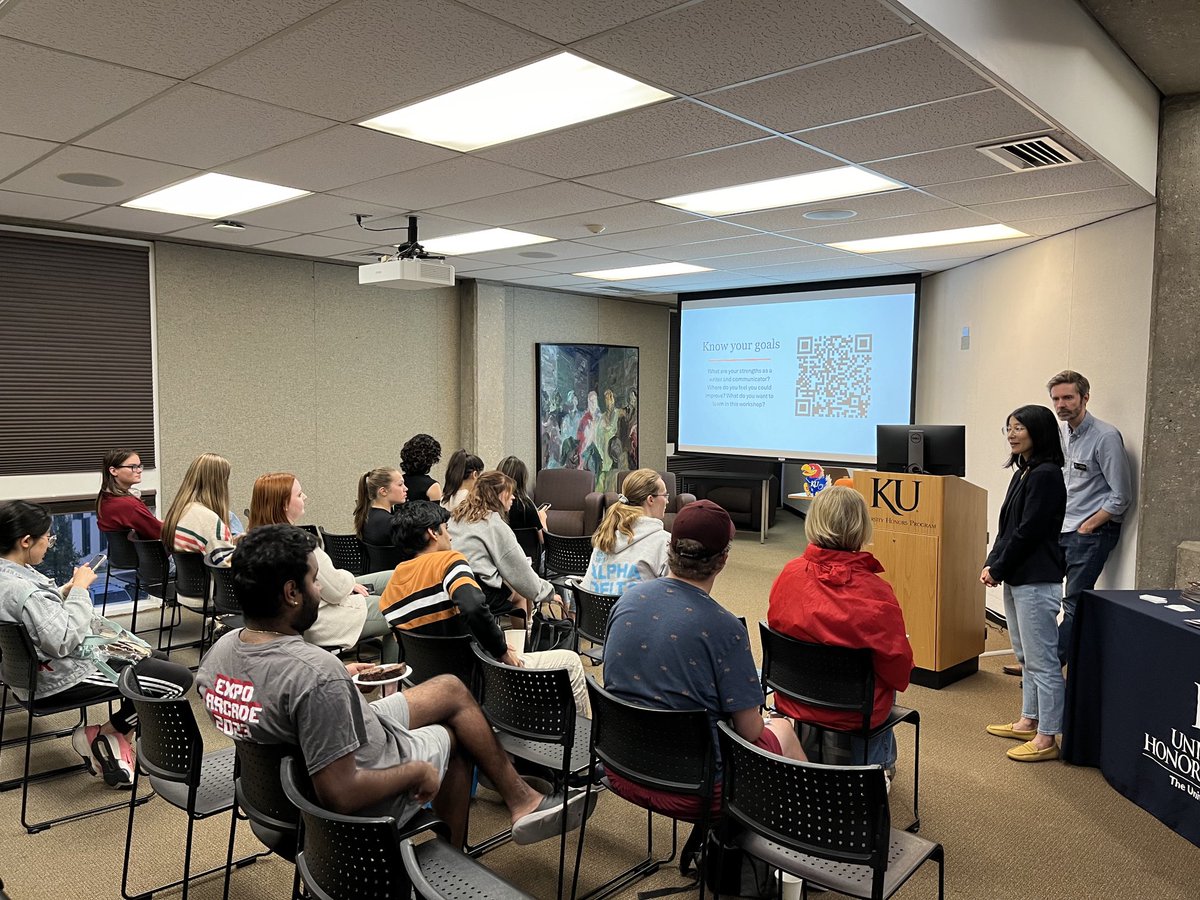 Sarah CrawfordParker tweet media