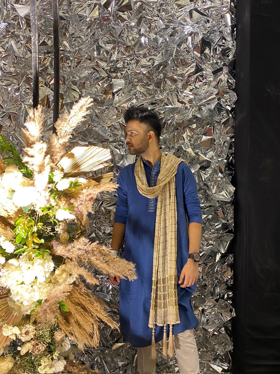 DhavalBalai's tweet image. ખીલતુ કશુંક અંદર, ઉમર બની અત્તર 🤌🦚 

#NavaratriVibes | #Ahmedabad