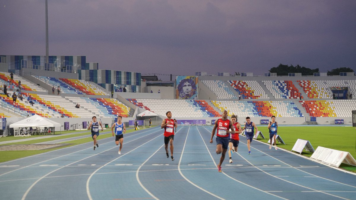 Samuel Ibarra de Panamá, gana el oro en los 200 metros planos en CODICADER 2024.
Jan Pierrou de Panamá alcanza el bronce en la misma prueba.
<a href="/MeducaPma/">Ministerio de Educación de Panamá</a> <a href="/Pandeportes/">Pandeportes</a> <a href="/prensacom/">La Prensa Panamá</a>