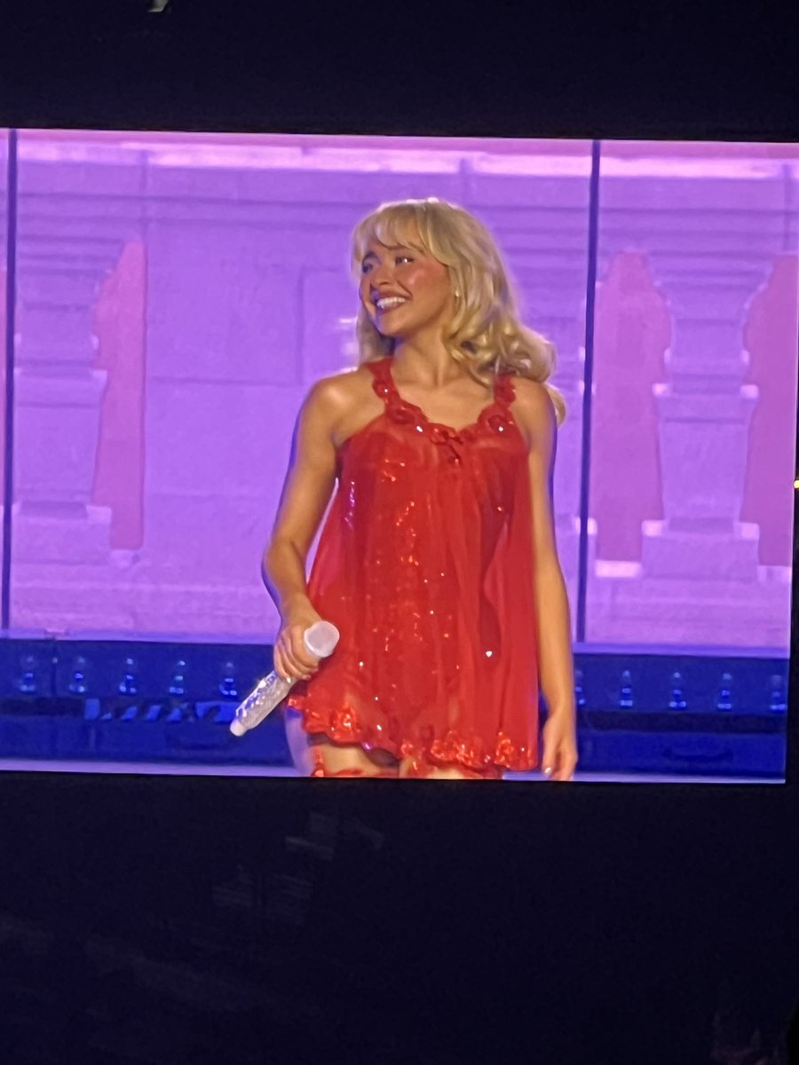 StarRes1dent's tweet photo. Now you’re in the same damn city on the same damn night🤭🤭🤭

Went to the Short n Sweet tour with @sunniemmi https://t.co/y97a9wZnKv