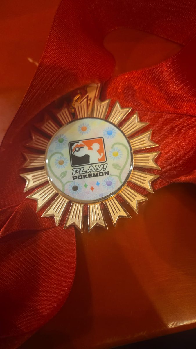 Gran fin de semana. Top 4 en el special, pude conocer un montón de gente genial y fue super increíble la experiencia. Espero poder volver a ver a todos en el LAIC.