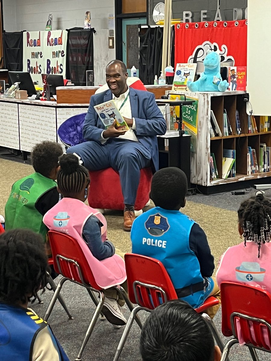SheralynShepard (@sheralynshepard) on Twitter photo Thx! <a href="/JasonStamperFC1/">Jason Stamper (@FCS)</a> for reading to our <a href="/BethuneES/">Mary M. Bethune Elem</a> pre-k students today! #GaPreKWeek <a href="/FCS_Learn_Teach/">FCS LearningTeaching</a> Thx! <a href="/JasonStamperFC1/">Jason Stamper (@FCS)</a> for reading to our <a href="/BethuneES/">Mary M. Bethune Elem</a> pre-k students today! #GaPreKWeek <a href="/FCS_Learn_Teach/">FCS LearningTeaching</a>
