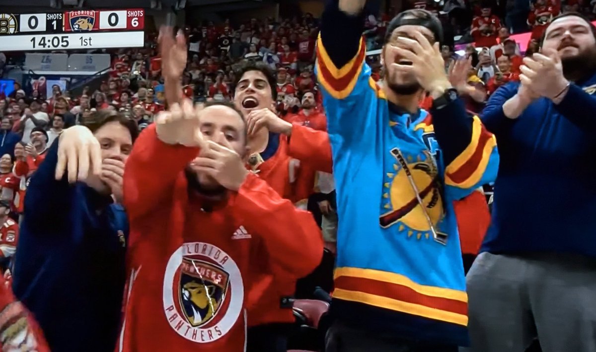 GeoMilian's tweet photo. Even Florida Panthers fans are doing the Cam Ward celly! 👀

It’s gone global! 🌎 https://t.co/8kVBOUKHnl
