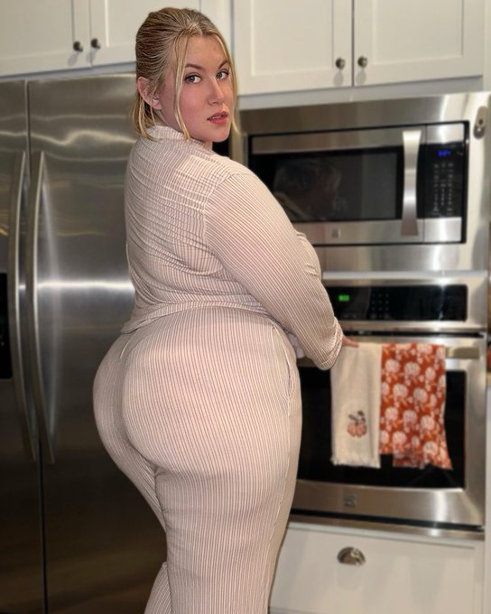 Watch Lauren💕🧚🏼‍♀️'s leaked NSFW photo on TwXstars