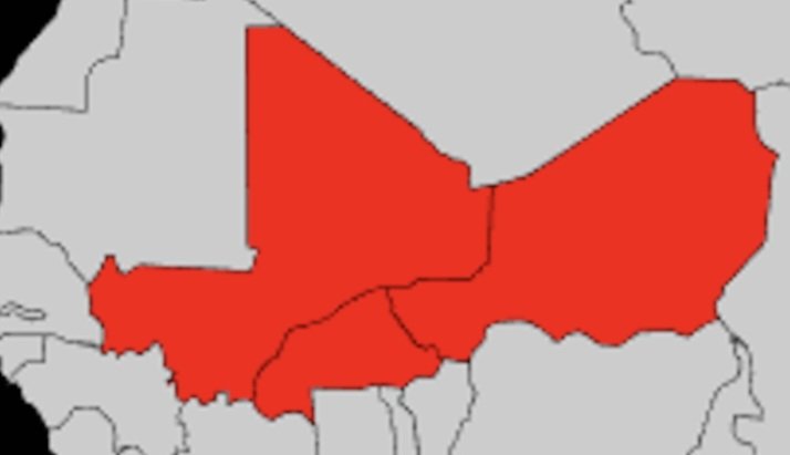 chbmaiga's tweet image. Les pays membres de l’Alliance des Etats du Sahel (#AES, #LIPTAKO #GOURMA) ont fondé leur organisation pour renforcer leur coopération militaire, dans les domaines de la diplomatie et du développement. Leur décision répond à une situation qu’ils vivent eux trois, situation qui