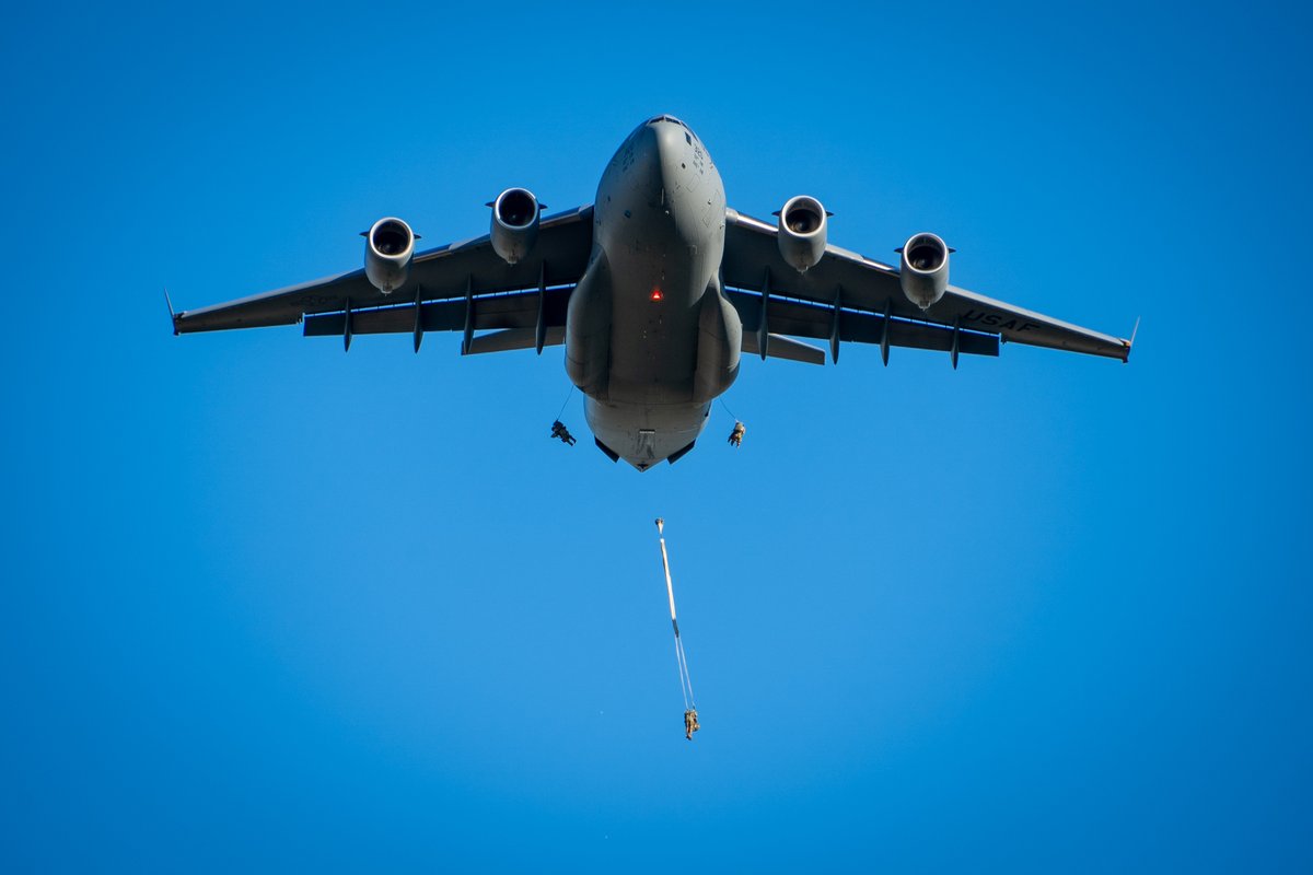 JointBasePHH's tweet photo. @usairforce  and @USArmy  #JointOperations #JPMRC 25-01
https://t.co/Xsiv8qydj2
#15thWing #HIANG https://t.co/6KqfYaajhE