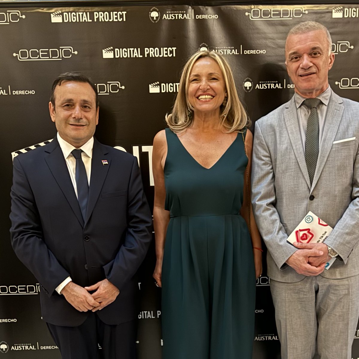 herrerayflia's tweet image. Invitado por la fiscal Dra. Daniela Dupuy, directora de OCEDIC (Observatorio de Cibercrimen y Evidencia Digital en Investigaciones Criminales), compartimos junto al senador Dr. Carlos Arce @Arce_Carlos_ la presentación del tercer episodio del Digital Project: “Ciberacoso a niños,