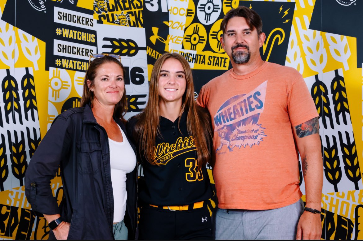 kiley_wheaton's tweet image. Go shocks!!🌾🌾 #Committed #fearthewheat @CoachBredbenner @EastonHerring @eeconomon @CourtOliver24