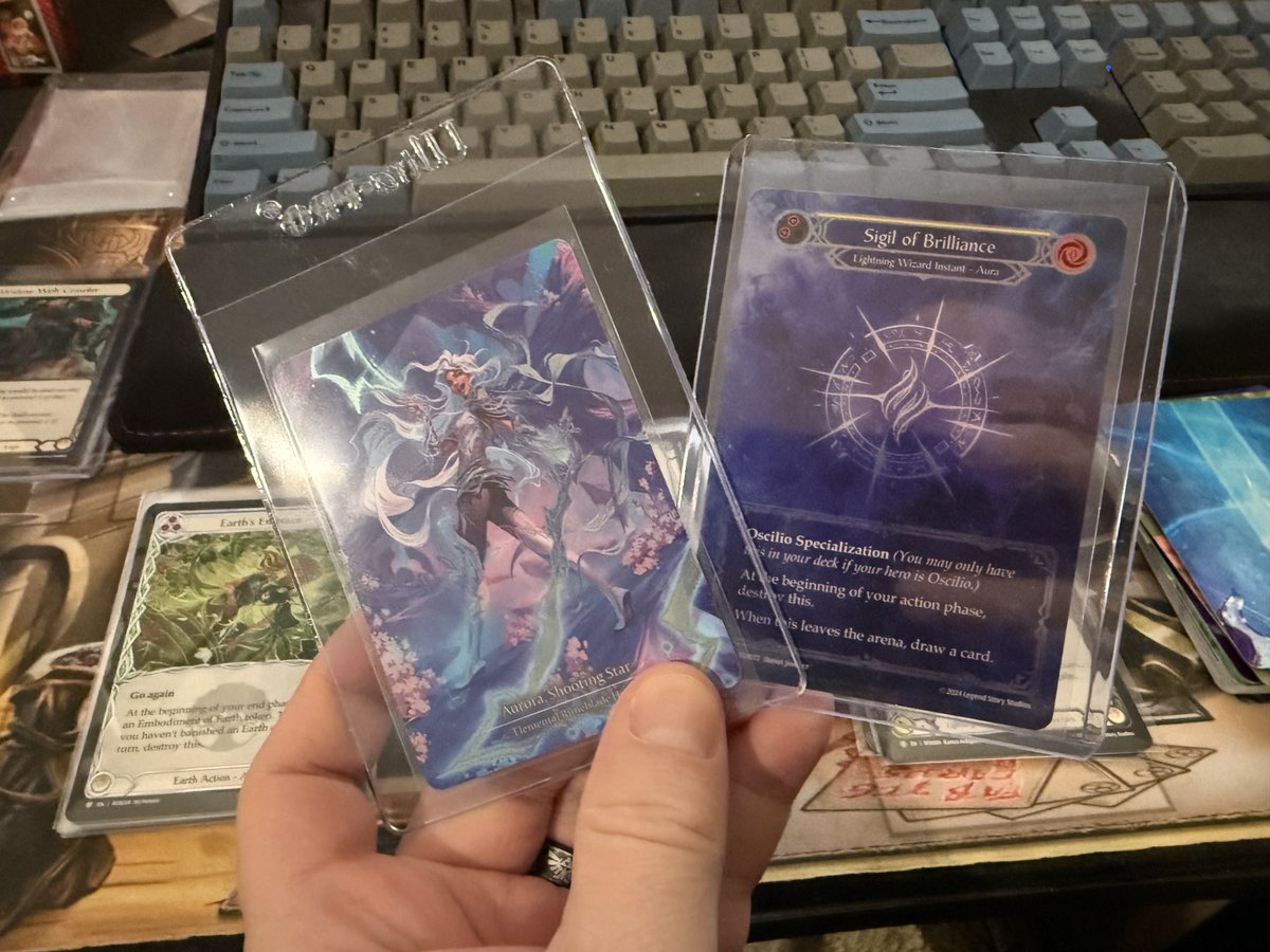 Solid case! Purty cards! 🤩
FABTCGCards.com #fabtcg
