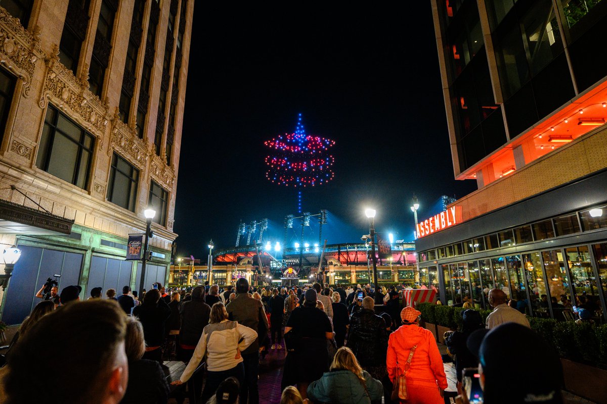 tigers's tweet image. Somebody let the Tigers get hot.