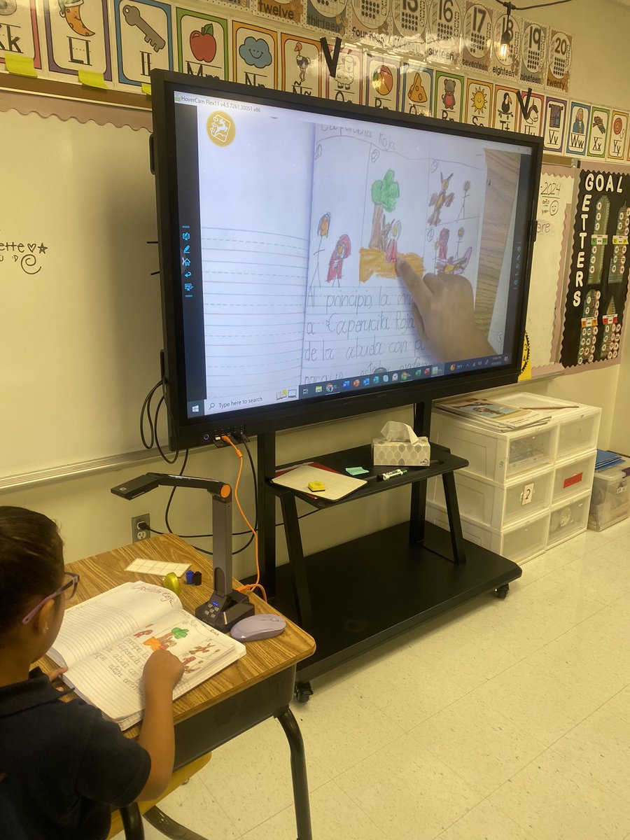 MsssTorres's tweet photo. Today, 1A Bulldogs excitedly shared the main events of 'Caperucita Roja' by illustrating and writing the beginning, middle, and end! Check out their  handwriting—they're so proud! #FirstGrade #LittleRedRidingHood #ProudTeacher #stevensparkdisd @StevensParkDISD https://t.co/CL5jC3fJ3d