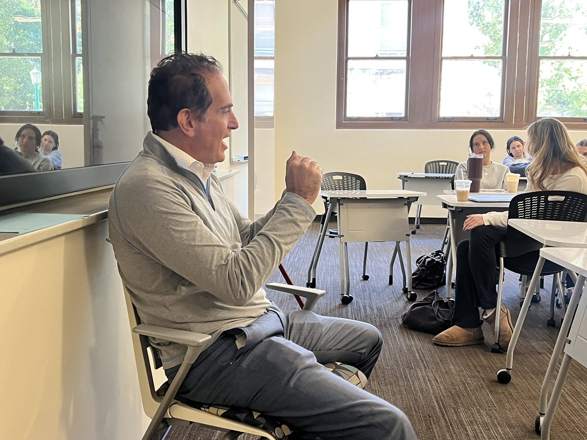 mtconway's tweet photo. Thanks @ChuckGarfien for talking to our @IUMediaSchool students today. So glad I could be part of your sports broadcasting career journey https://t.co/74N1QRUTWA