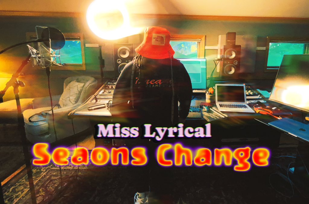 Miss_Lyrical's tweet photo. In the studio cooking up 🔥🔥🔥 https://t.co/nOlWBqvsws