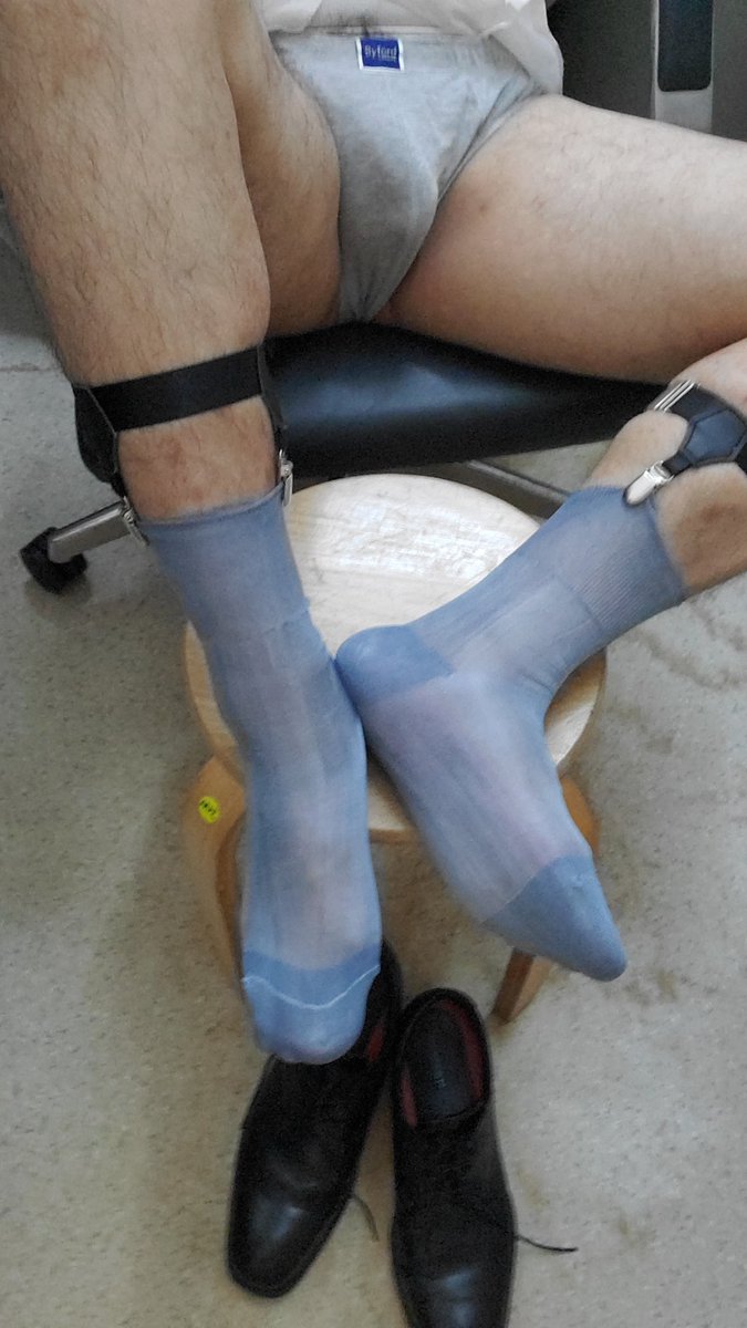 戀上襪的人 (@kwong_mic) on Twitter photo 