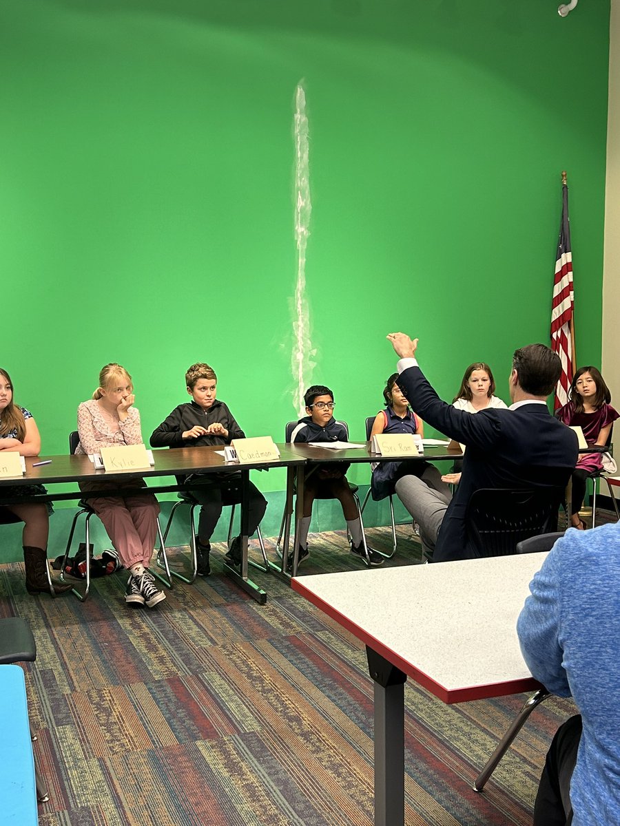 Lowe Elementary (@loweesleopards) on Twitter photo After learning about human rights <a href="/ELeducation/">EL Education</a> 5th grade & <a href="/KestlerJacob/">Jacob Kestler</a> welcomed KY congressman <a href="/MorganMcGarvey/">Morgan McGarvey</a> to share their letters of advocacy.
✉️Topics: climate change, health care, & freedom of speech.
#EffectiveCommunicator
#GloballyCulturallyCompetentCitizen After learning about human rights <a href="/ELeducation/">EL Education</a> 5th grade & <a href="/KestlerJacob/">Jacob Kestler</a> welcomed KY congressman <a href="/MorganMcGarvey/">Morgan McGarvey</a> to share their letters of advocacy.
✉️Topics: climate change, health care, & freedom of speech.
#EffectiveCommunicator
#GloballyCulturallyCompetentCitizen