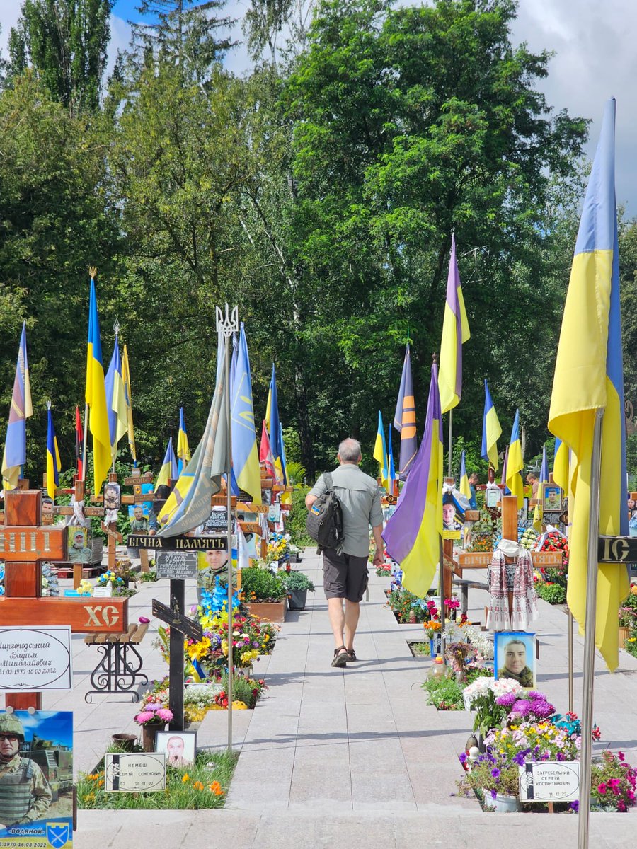 For Sofia, for Anna and for Polina. For Ukraine and Europe.
For Victory and Freedom! 🔱👊