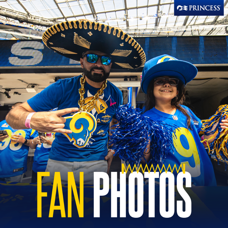 RamsNFL's tweet photo. we 🫶 our Ramily.