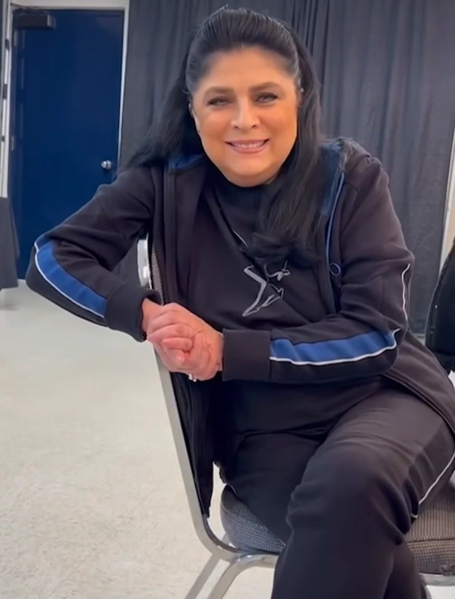 AndreBea7's tweet photo. Señora hermosa chula preciosa Miss Universo...La amo ❤️🥰 https://t.co/cDbCnSteby