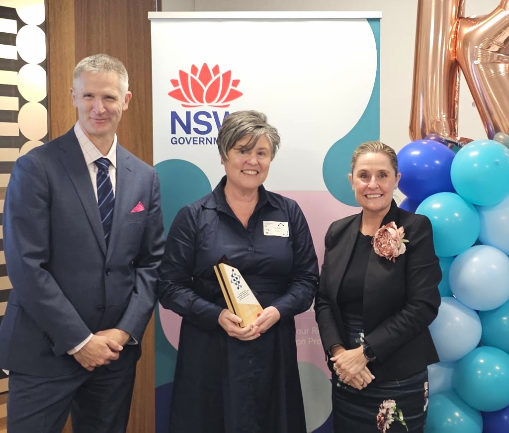 Kids Research (@kids_research) on Twitter photo 🎉Congratulations to our Research Governance Manager, Dr Lucia Smith, on their win at the <a href="/MedResearchNSW/">NSW Medical Research</a> Health Research Administrator Awards!
Lucia was voted by peers for demonstrating exceptional leadership and knowledge sharing in the support of research administrators🤗 🎉Congratulations to our Research Governance Manager, Dr Lucia Smith, on their win at the <a href="/MedResearchNSW/">NSW Medical Research</a> Health Research Administrator Awards!
Lucia was voted by peers for demonstrating exceptional leadership and knowledge sharing in the support of research administrators🤗