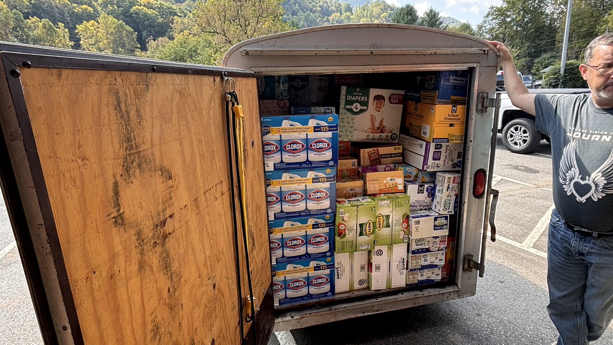 JMichaelBrewer's tweet photo. Here are a few more pictures from yesterday’s run to Maggie Valley. The very full trailer and pickup truck of donated supplies were divided up between the Maggie Valley relief center at City Hall and a nearby church that is helping folks up in the mountains surrounding Maggie. https://t.co/IWi7bUO9V1