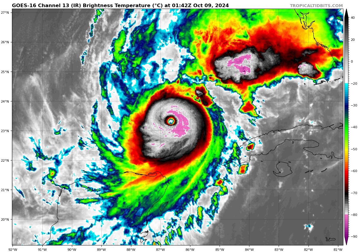 trenn87's tweet photo. Hurricane Milton is finally showing it’s face bro got a pointy ass nose https://t.co/CfWWLg36Fy