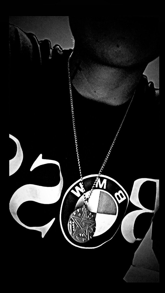Reyzon2002's tweet photo. 😎👽 https://t.co/Yfa3mFZ6YK
