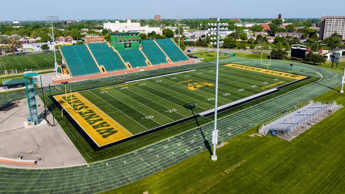 After a great conversation, I am blessed to receive an offer from Wayne state university!!
<a href="/Oakley_Watkins/">Oakley Watkins</a> <a href="/CoachDCharles/">Doug Charles</a> 
<a href="/CoachWheat6/">Tyrone Wheatley</a>
