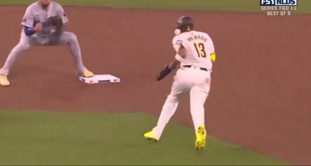 BetOnJeff's tweet photo. Manny Machado clearly violated rule 6.01(a)(10) and should have been ruled out here, which would have prevented multiple runs from scoring. @MLB will likely make an official apology on this https://t.co/ZcBy87gS3Z