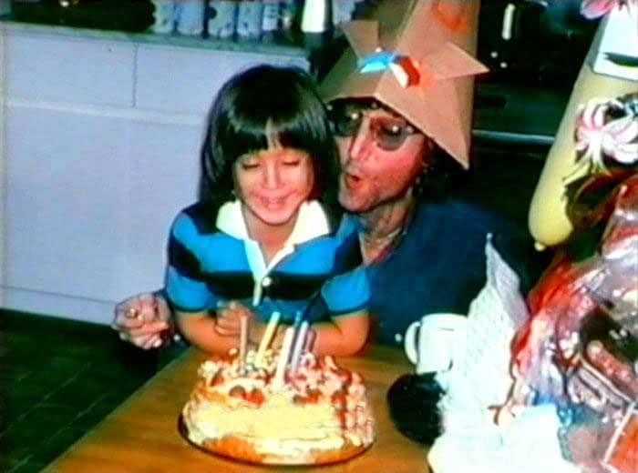 BeatlesEarth's tweet photo. Happy birthday, John Lennon. https://t.co/A5JuCUR7UG