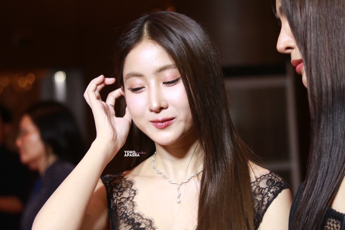 สัญญาจะเป็นลมใต้ปีกอยู่ตรงนี้กับโยโกะเสมอนะคะ หนูทำหน้าที่งาน เรียน เป็นตัวของตัวเองให้เต็มที่ให้เต็มที่เลยน๊า พวกเราจะรักและซัพพอร์ตหนูให้สมกับความเก่งของหนูเลย 🫧💖🐹🫶🏻

PERFECT MATCH FAYEYOKO 

#FayeYokoXHOWE #FayeYokoHOWETheBestCouple2024