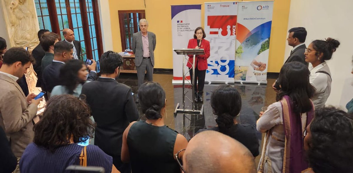 Had the pleasure of welcoming the journalists of 🇱🇰🇮🇳🇧🇩🇵🇰 participating the climate journalism workshop organized by <a href="/AFD_en/">AFD_en 🇫🇷 🇪🇺</a> &amp; <a href="/FranceinColombo/">French Embassy in Colombo 🇫🇷🇪🇺</a> 
🙏 to 🇫🇷 journalist Lionel Astruc for conducting the workshop in 🇱🇰. 🙏to <a href="/prabathChandra4/">prabath Chandrakeerthi</a> for his presence &amp; exchanges of views