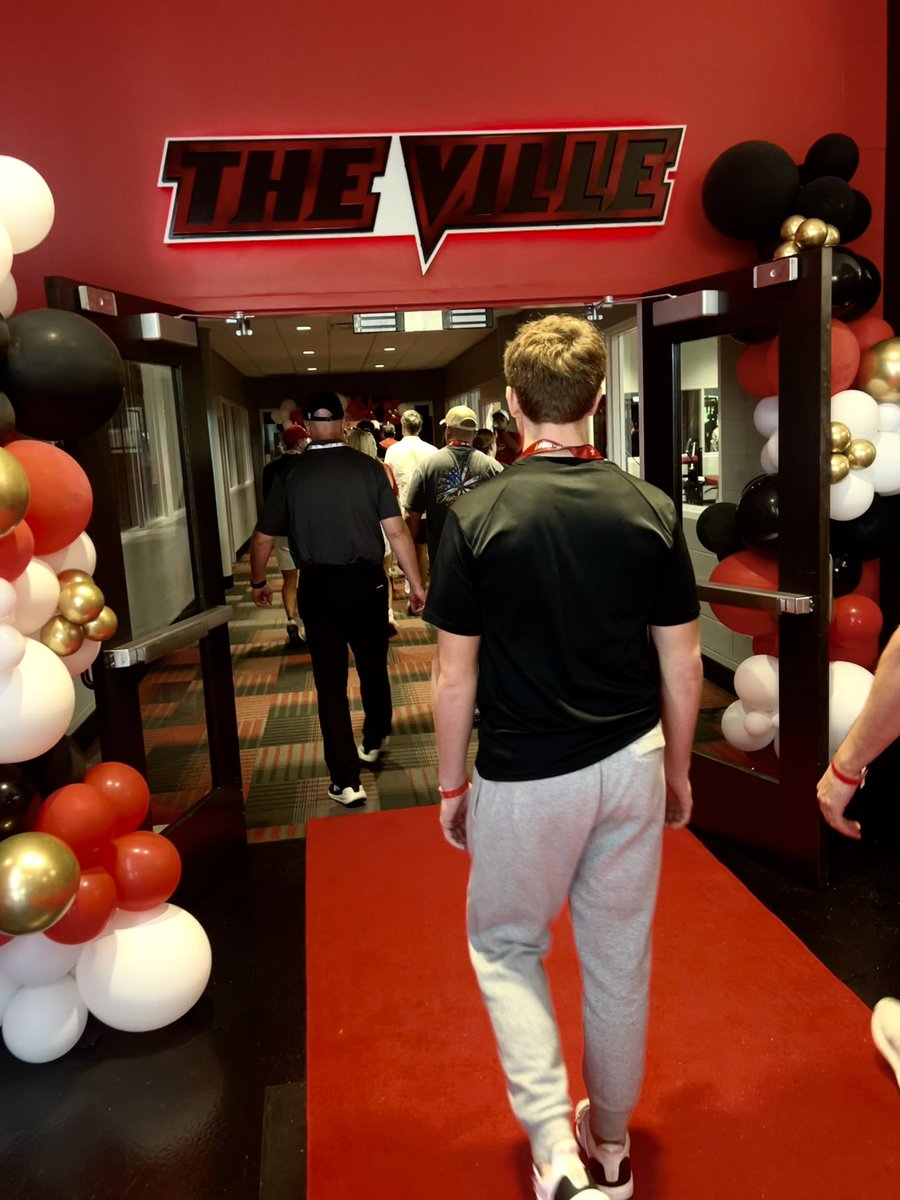 George Guidugli (@georgeguidugli) on Twitter photo Had a great experience at Louisville this past weekend. Thank you for having me down for the game! <a href="/pete_nochta13/">Pete Nochta</a> <a href="/LouisvilleFB/">Louisville Football</a> <a href="/JeffBrohm/">Jeff Brohm</a> Had a great experience at Louisville this past weekend. Thank you for having me down for the game! <a href="/pete_nochta13/">Pete Nochta</a> <a href="/LouisvilleFB/">Louisville Football</a> <a href="/JeffBrohm/">Jeff Brohm</a>