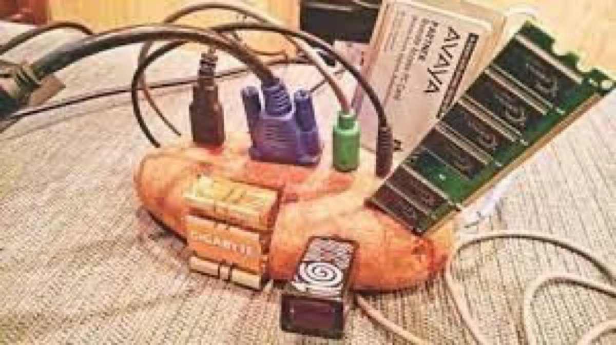 CandyK_GT's tweet image. Roblox server right now #robloxisdown