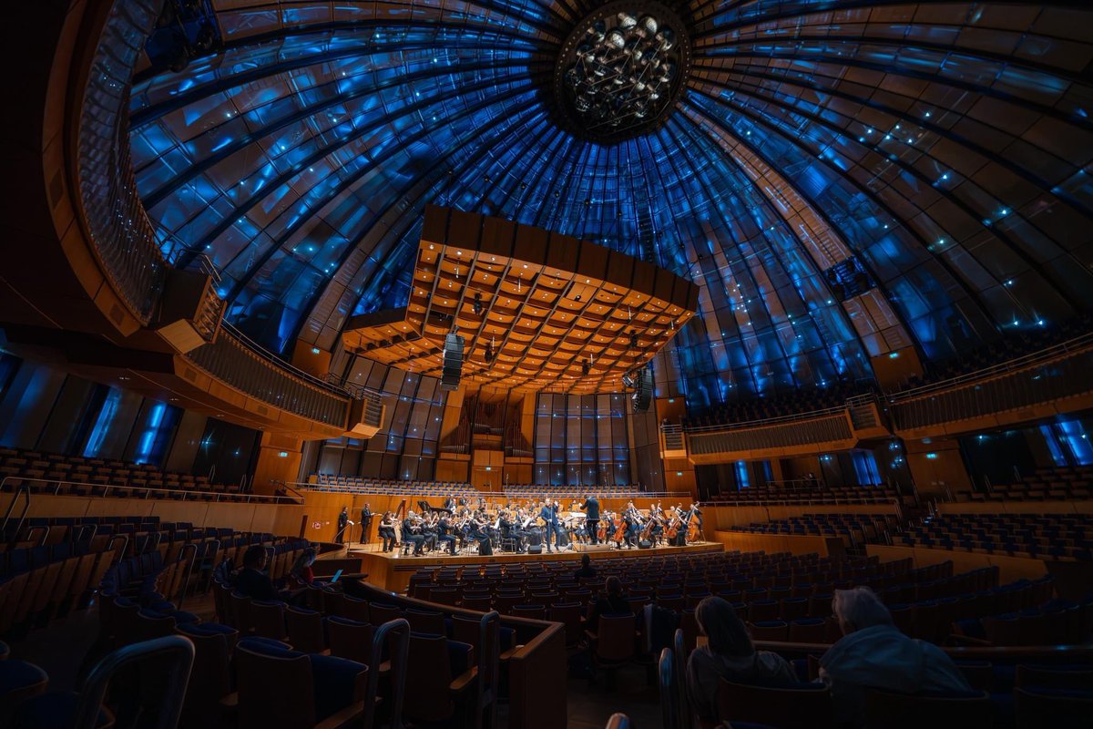 KyivSymphony's tweet photo. Over €100K was raised to support Ukraine at the charity concert „For humanity“ with our orchestra &amp; classical stars on Oct 1 at Tonhalle Düsseldorf! 
Funds go to @UkrainianRed &amp; @roteskreuz_de to aid Ukrainian refugees 🙏♥️ https://t.co/zq7GK6zhX9