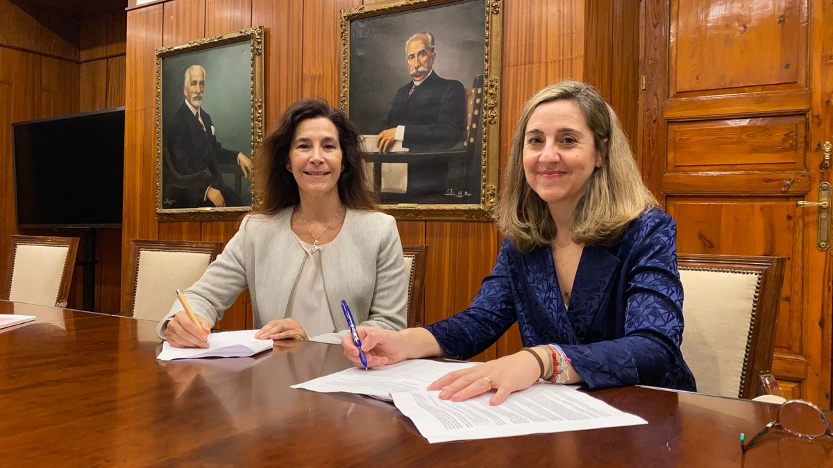 SECPAL_CPaliativos (@secpal_) on Twitter photo 🤝 Hemos firmado un convenio con la <a href="/ABFyC/">ABFyC</a> que nos ayudará a reforzar desde #SECPAL los aspectos éticos en la atención al final de la vida, especialmente en áreas como las #demencias, la enfermedad renal avanzada, la investigación en cáncer, etc. | <a href="/LydiaFeito/">Lydia Feito</a> <a href="/elillemartinez/">Elia Martinez</a> 🙌 🤝 Hemos firmado un convenio con la <a href="/ABFyC/">ABFyC</a> que nos ayudará a reforzar desde #SECPAL los aspectos éticos en la atención al final de la vida, especialmente en áreas como las #demencias, la enfermedad renal avanzada, la investigación en cáncer, etc. | <a href="/LydiaFeito/">Lydia Feito</a> <a href="/elillemartinez/">Elia Martinez</a> 🙌