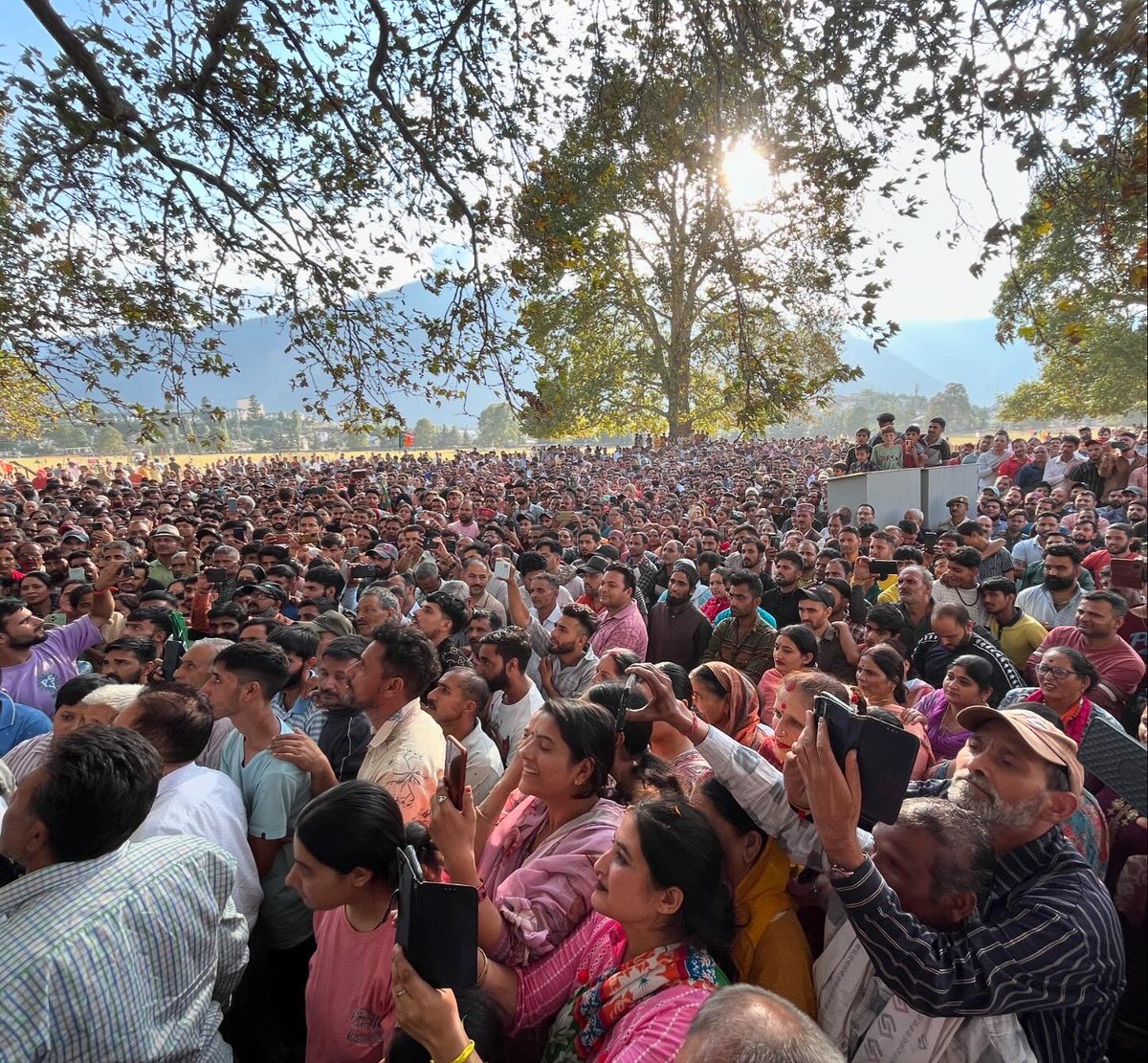 ShagunParihar_'s tweet photo. I am deeply grateful to the people and party workers of kishtwar Assembly Constituency for their resounding support and confidence in the assembly election. Your trust has humbled me and I am honored to serve. 

Thank You Kishtwar ! 

Bharat Mata Ki Jay! 🇮🇳🇮🇳 https://t.co/dluriW0d4O