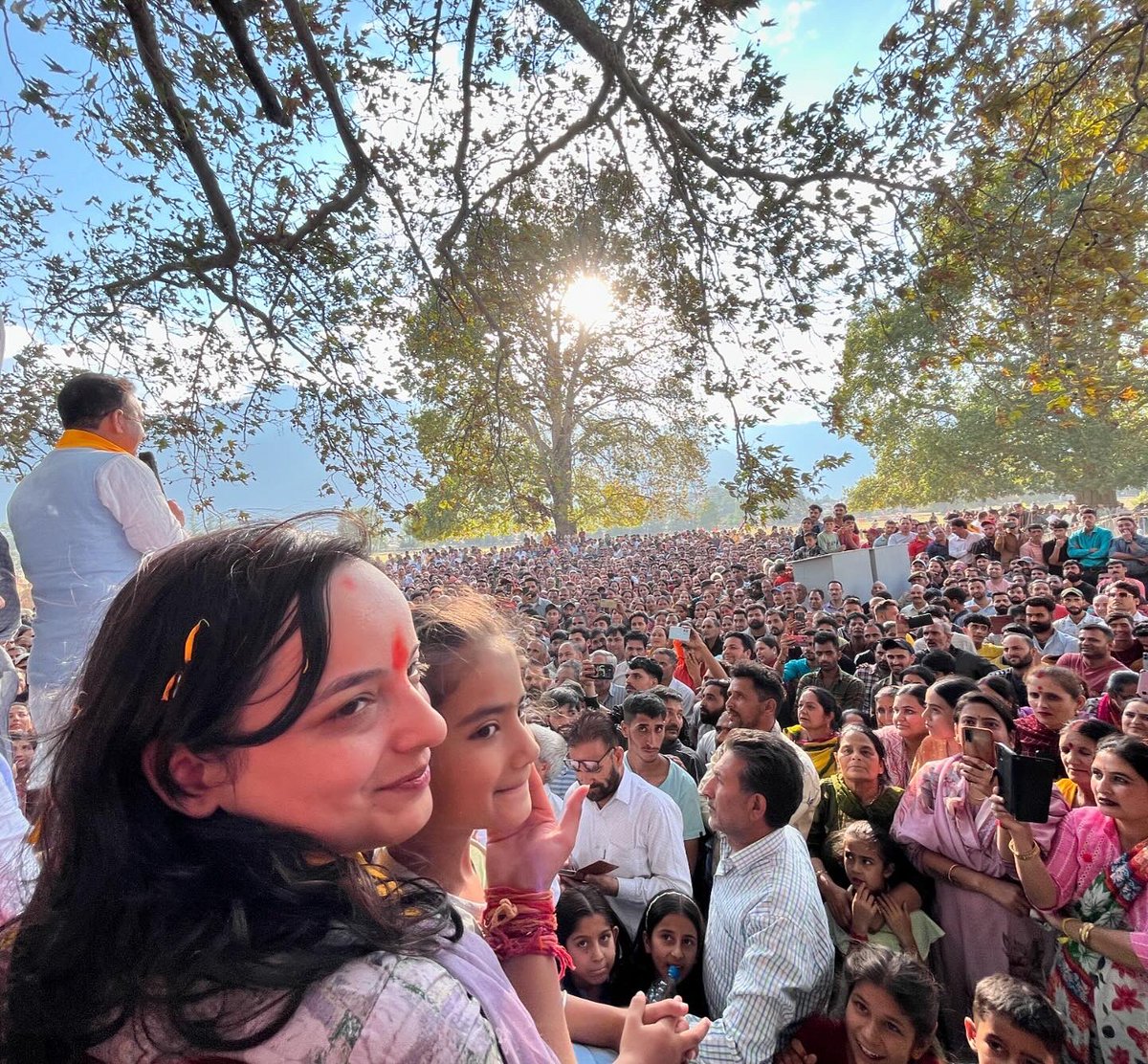 ShagunParihar_'s tweet photo. I am deeply grateful to the people and party workers of kishtwar Assembly Constituency for their resounding support and confidence in the assembly election. Your trust has humbled me and I am honored to serve. 

Thank You Kishtwar ! 

Bharat Mata Ki Jay! 🇮🇳🇮🇳 https://t.co/dluriW0d4O