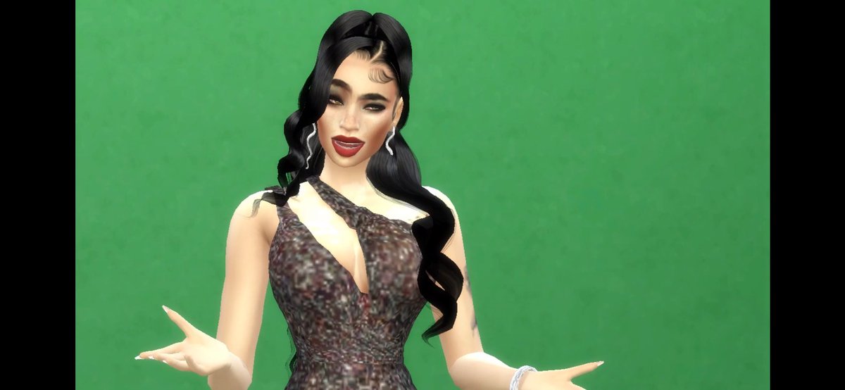 TheElenaJames1's tweet photo. Filming my confessional for  @SimwivessHD #RSONC 🥰 https://t.co/IohCg1k196
