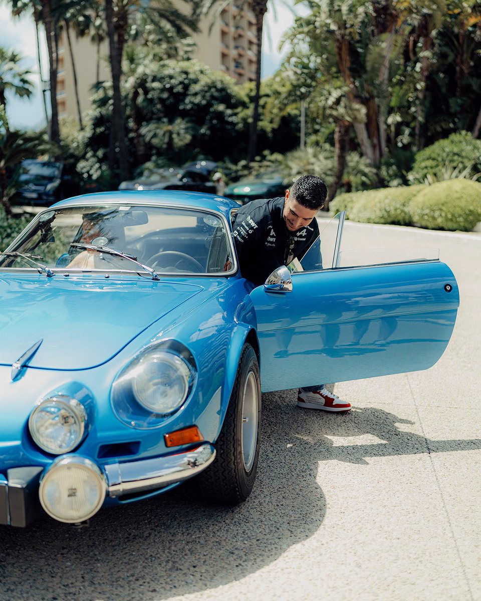 AlpineF1Team's tweet photo. Esteban in the 1976 Alpine Berlinette A110 😍 https://t.co/dGQwELxxe6