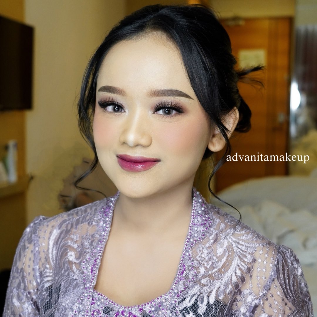 advanitamakeup's tweet photo. @rizkameliaput Mampir ke advanitamakeup kak🥰 https://t.co/9GcdMbSv72