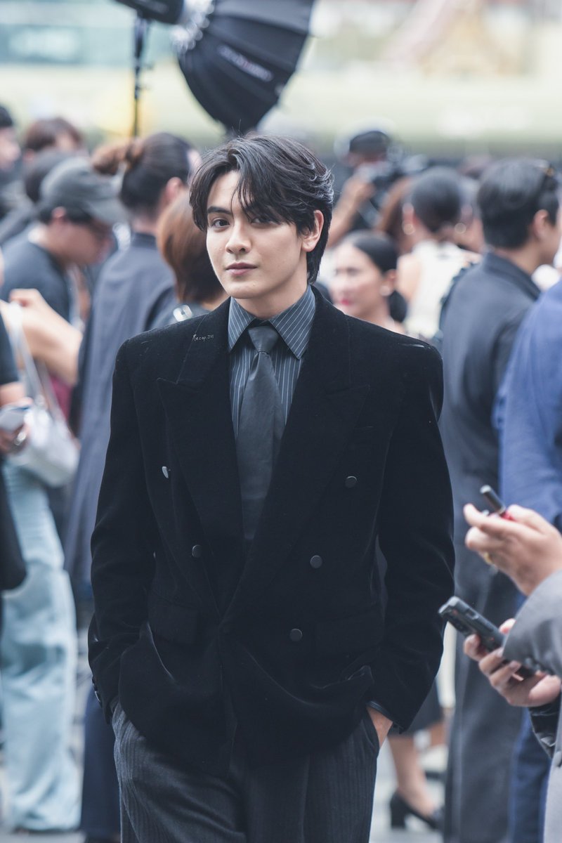 ReCapJoyful's tweet photo. ฟีลเหมือนอยู่บนรันเวย์ปารีสแฟชั่นวีค🍁

JOONG ARCHEN EFW2024

#EFW2024
#จุงอาเชน 
@ChenRcj https://t.co/LXR3ygvkx1