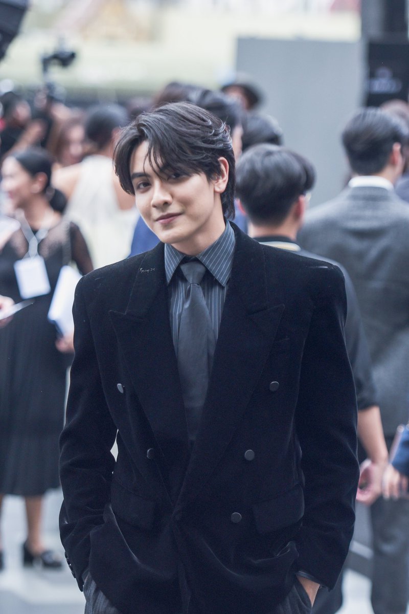 ReCapJoyful's tweet photo. ฟีลเหมือนอยู่บนรันเวย์ปารีสแฟชั่นวีค🍁

JOONG ARCHEN EFW2024

#EFW2024
#จุงอาเชน 
@ChenRcj https://t.co/LXR3ygvkx1