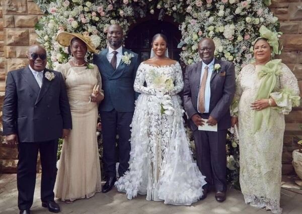 Checkm8247's tweet image. you get the point now 😩😩