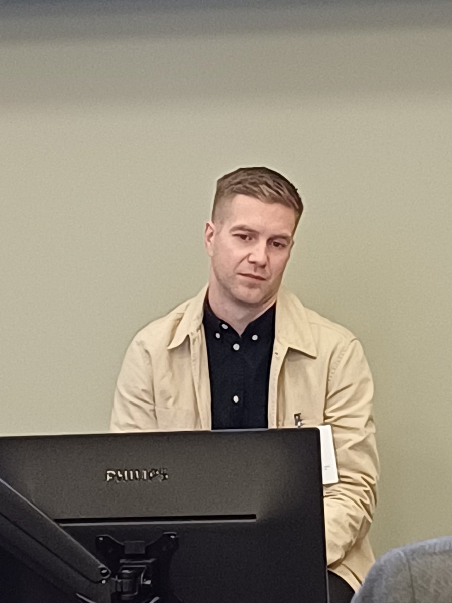 Erja Saarinen (@erjasaarinen) on Twitter photo Mitä tehdä hyvän tulevaisuuden eteen? Tulevaisuusvallan laajentaminen eri ihmisryhmille, ihmisten #osallisuus lisääminen, päättäjien luottamuksen vahvistaminen kansalaisiin, monipuolisempien tulevaisuuskuvien tuottaminen mm. näitä esittävät <a href="/HkPernaa/">Hanna-Kaisa Pernaa</a> <a href="/OttoThkp/">Otto Tähkäpää</a> #sotepol <a href="/SOSTE10/">SOSTE Suomen sosiaali ja terveys ry</a> Mitä tehdä hyvän tulevaisuuden eteen? Tulevaisuusvallan laajentaminen eri ihmisryhmille, ihmisten #osallisuus lisääminen, päättäjien luottamuksen vahvistaminen kansalaisiin, monipuolisempien tulevaisuuskuvien tuottaminen mm. näitä esittävät <a href="/HkPernaa/">Hanna-Kaisa Pernaa</a> <a href="/OttoThkp/">Otto Tähkäpää</a> #sotepol <a href="/SOSTE10/">SOSTE Suomen sosiaali ja terveys ry</a>