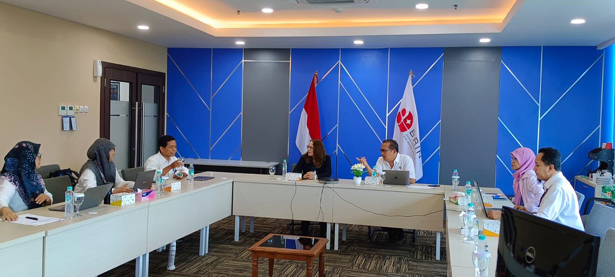 nicole de voogd tweet media